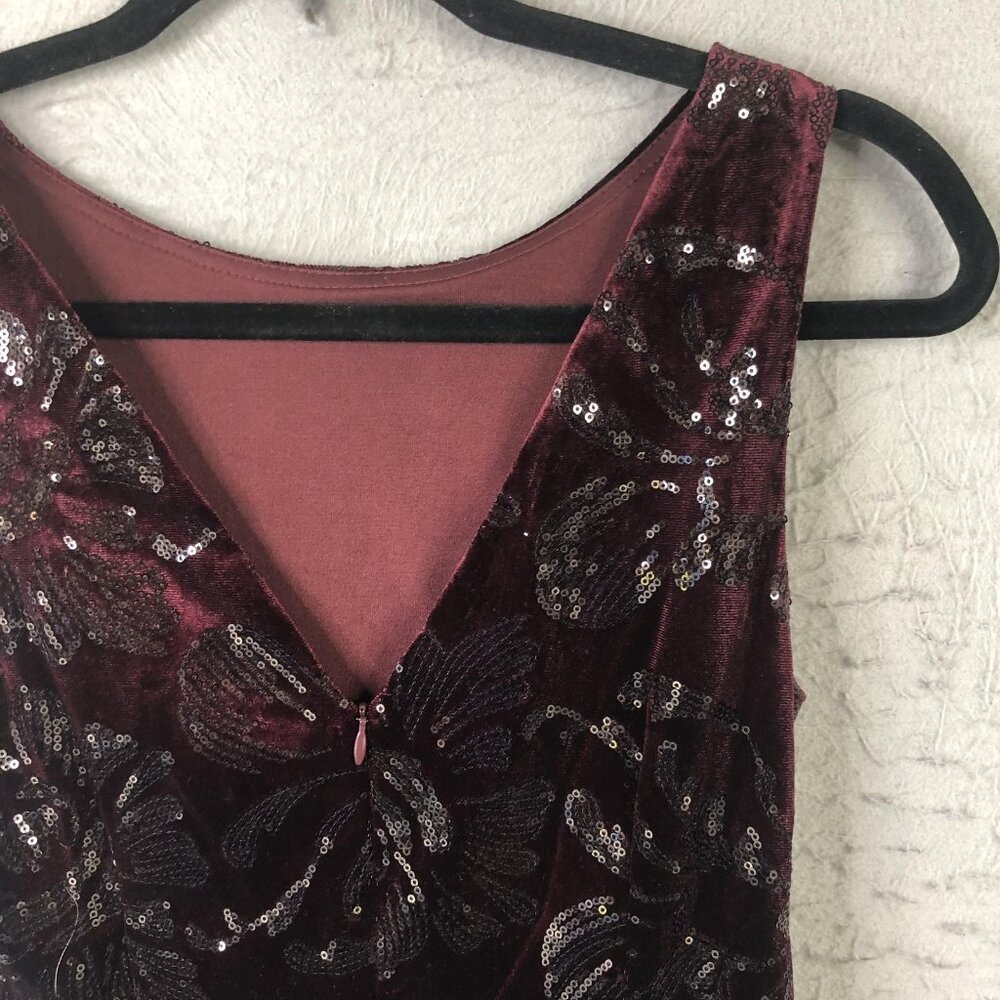 Taylor Dress Womens 4 Burgundy Velvet Sequin Floral Sheath Cocktail Party V Back - Picture 12 of 16